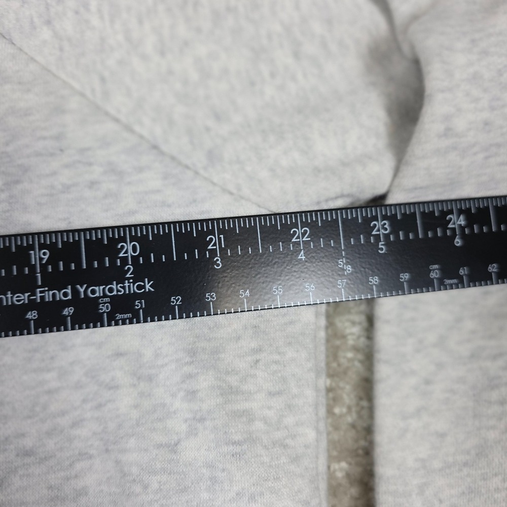 Under Armour Wisconsin Badgers Sweatshirt Mens Medium Gray Crew Neck Pullover - Picture 6 of 7